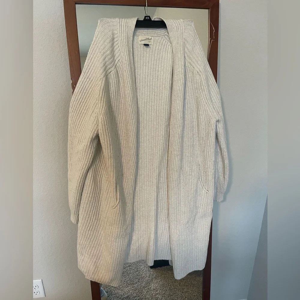 Universal Thread Large Cardigan - Picture 1 of 4